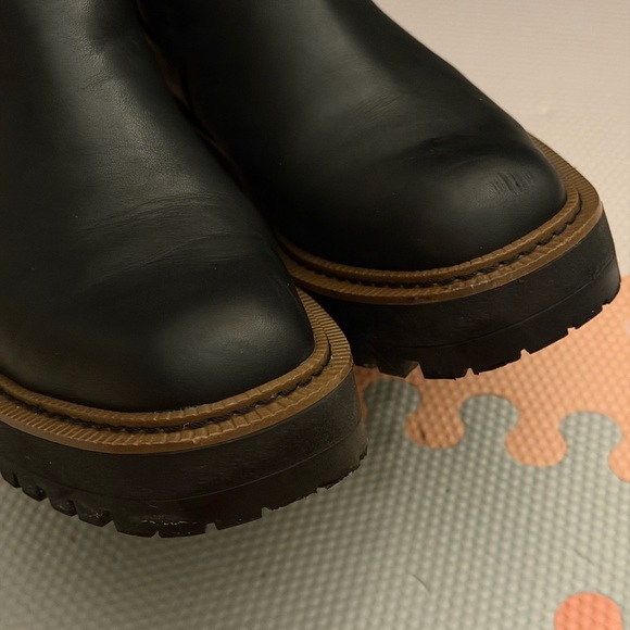 Sam Edelman Laguna Waterproof Lug Sole Chelsea Boot - Picture 4 of 8